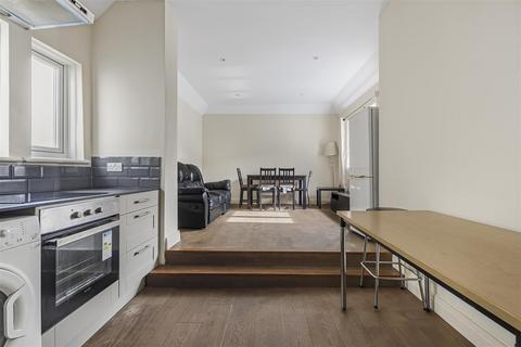 undefined, Clifford Avenue, East Sheen, London