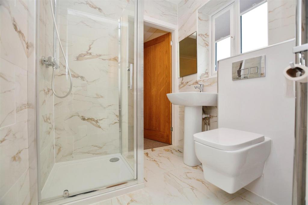 Joint Bathroom
