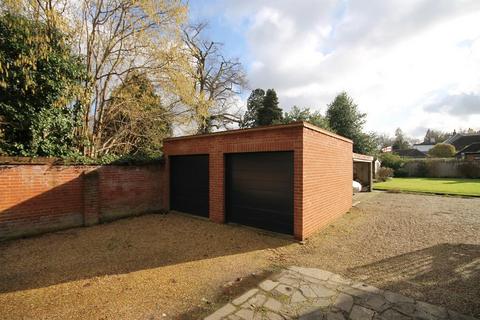undefined, THE OLD STREET, FETCHAM, KT22