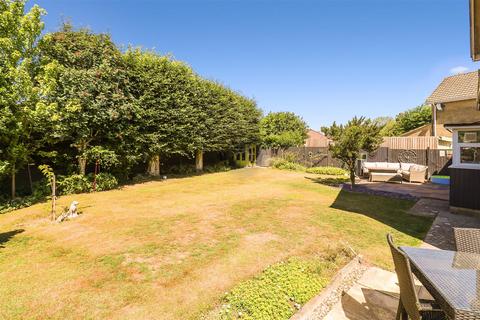 undefined, Besbury Park, Minchinhampton, Stroud