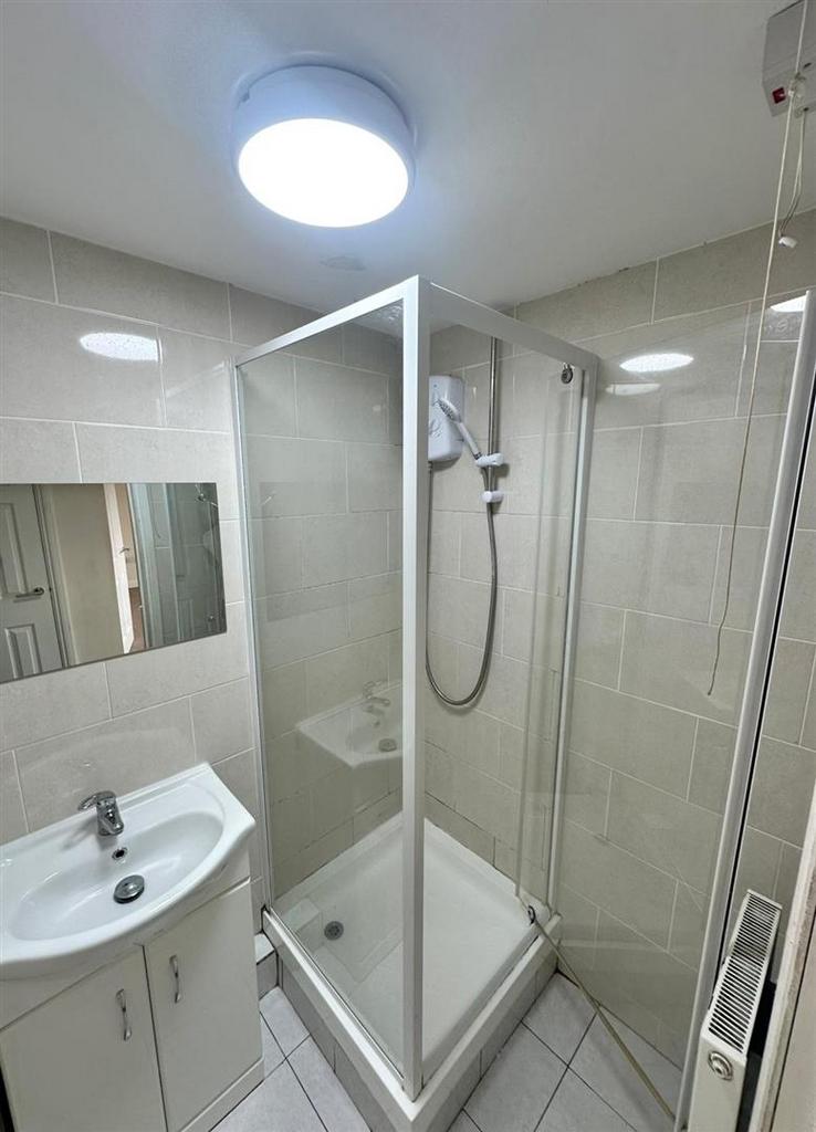 Shower 7.jpg