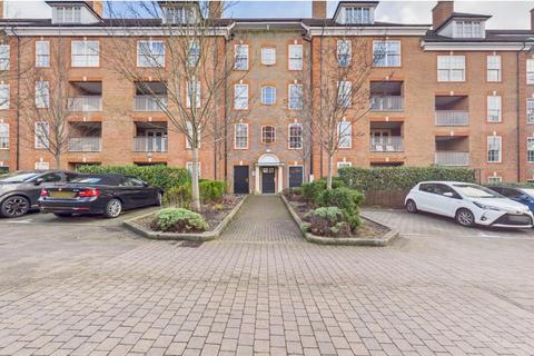 2 bedroom apartment to rent, Ashridge Close, Finchley, N3