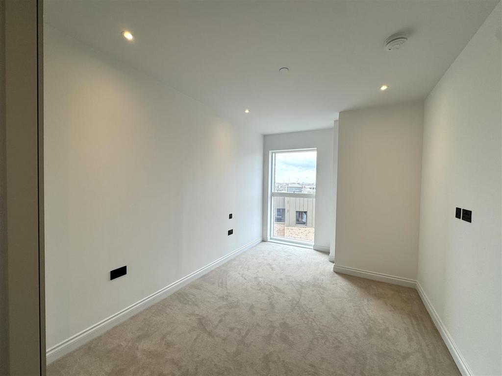 Bedroom 1.jpeg