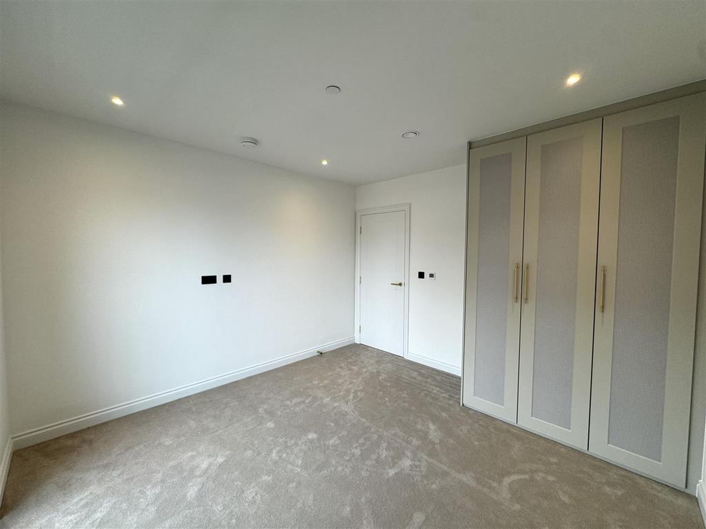 Bedroom 2 pic 3.jpeg