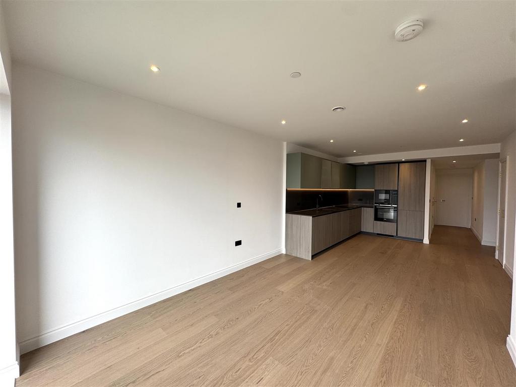 Living Area pic 3.jpeg