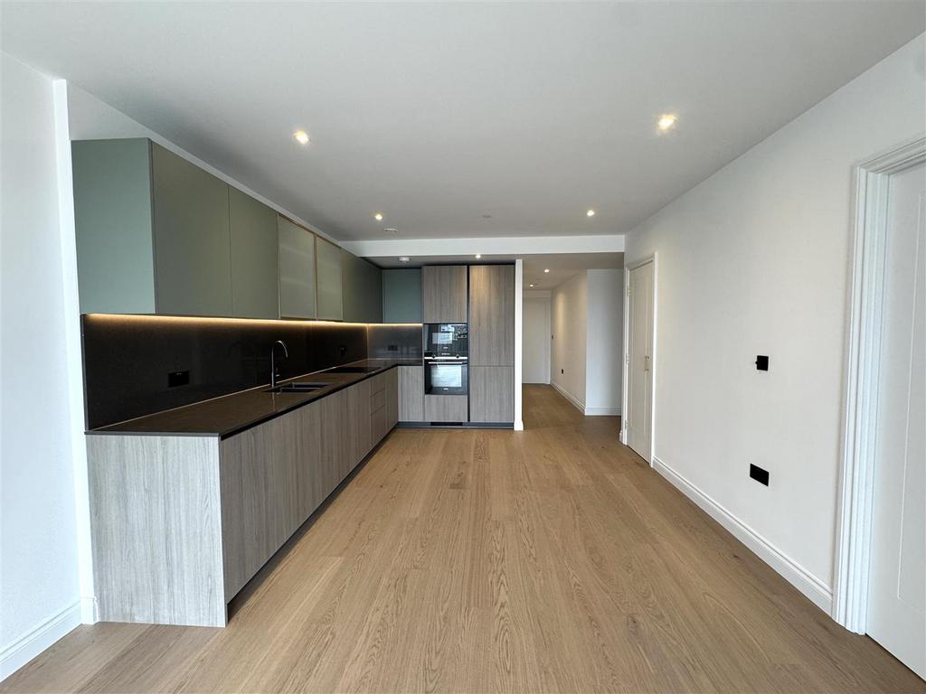 Kitchen pic 3.jpeg