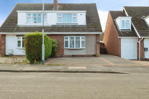 3 bedroom semi-detached house for sale, Ravensthorpe Road, Wigston LE18