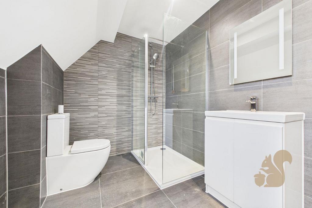 9 Kingsland - En Suite.jpg