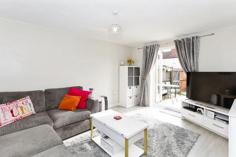 3 bedroom terraced house for sale, Medlar Lane, Lower Cambourne, Cambridge