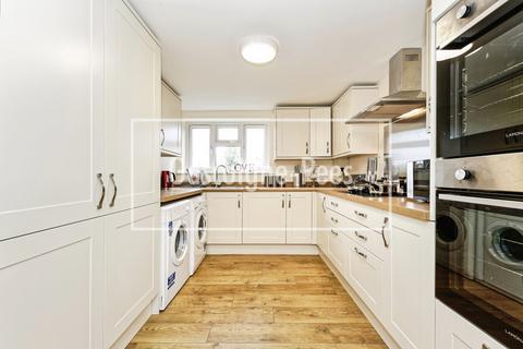 undefined, Waltham Avenue, Guildford, GU2