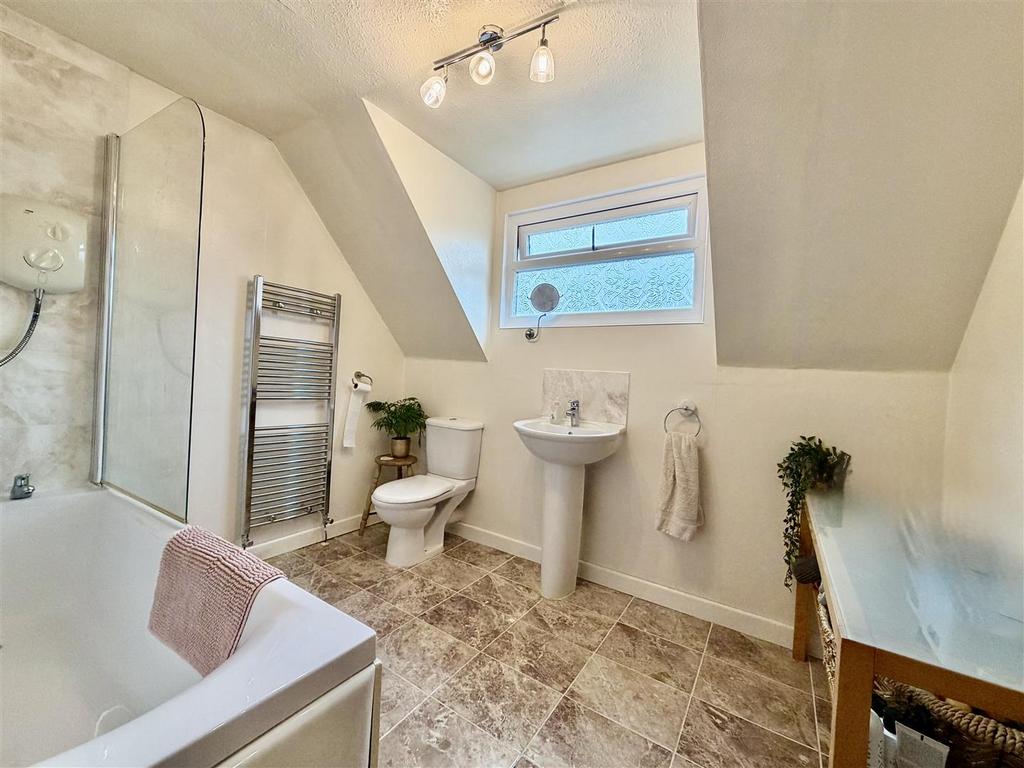 Family bathroom