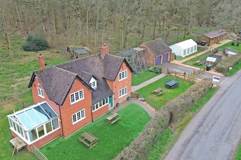 undefined, Trench Lane Sale Green Droitwich, Worcestershire, WR9 7LN