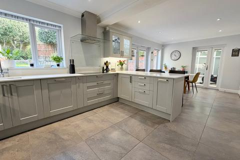 undefined, Fern Close, FRIMLEY GU16