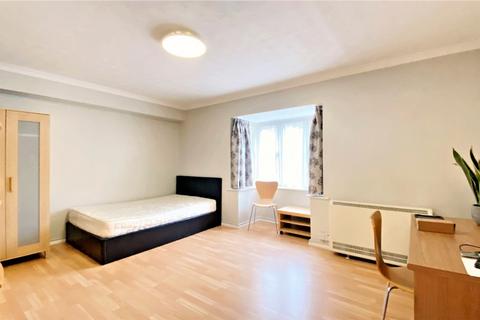 undefined, Turnpike Lane, Uxbridge, UB10