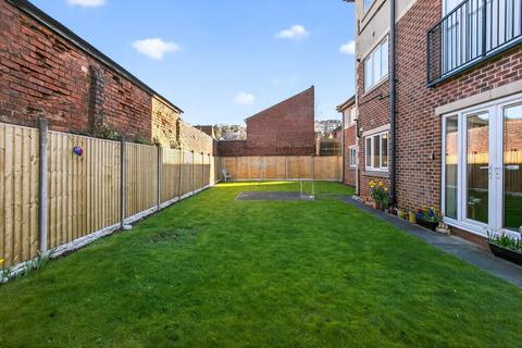 2 bedroom flat for sale, Olivet Road, Woodseats, Sheffield, S8 8QR