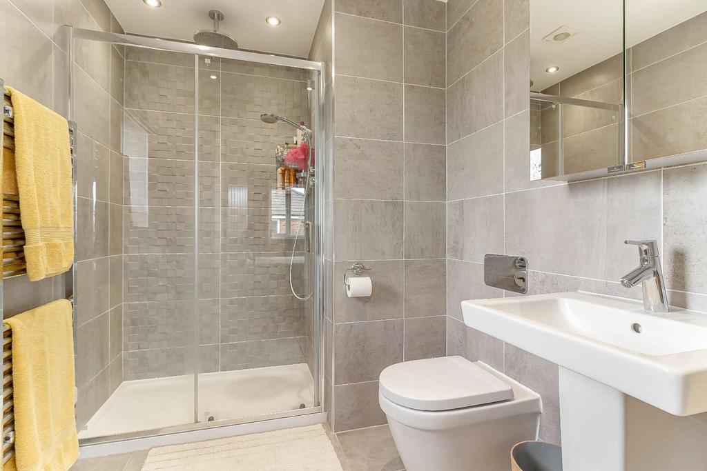 Master Bedroom Ensuite.jpg