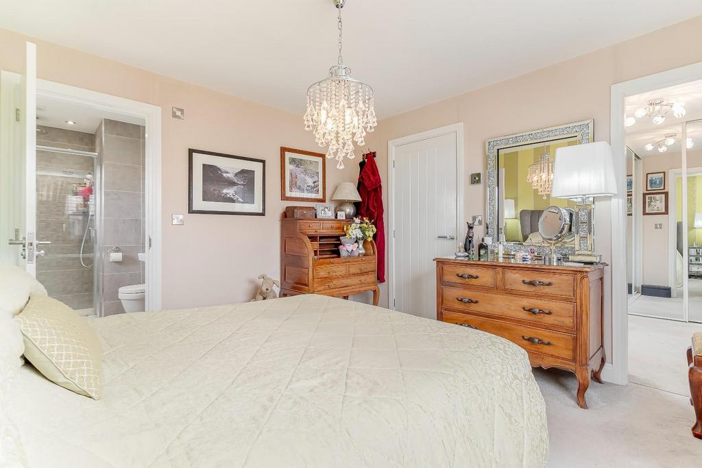 Master Bedroom - A.jpg