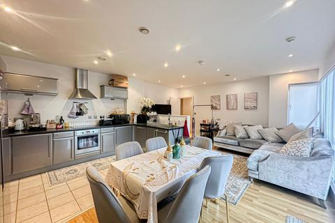 2 bedroom flat for sale, Bixteth Street, Liverpool, L3