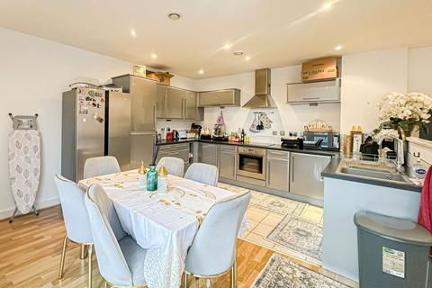 2 bedroom flat for sale, Bixteth Street, Liverpool, L3