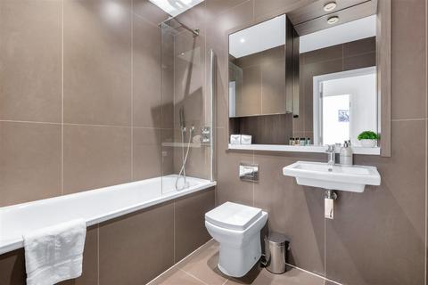 undefined, Staines Road, Hounslow TW3