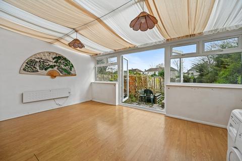 3 bedroom semi-detached house for sale, Bournbrook Road, London, SE3