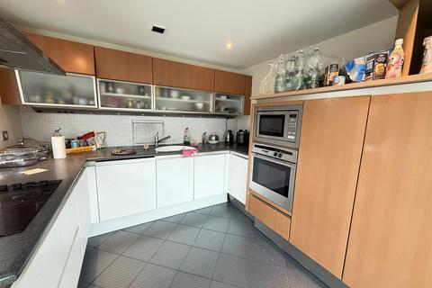 2 bedroom apartment for sale, Whitworth Street West, Manchester