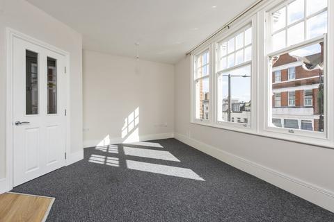 2 bedroom flat to rent, Streatham High Road, London, SW16