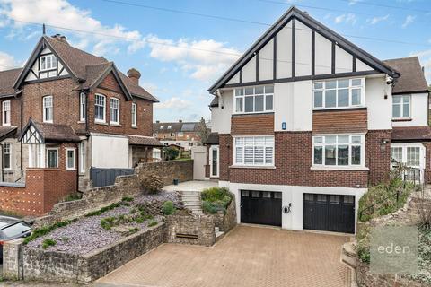 undefined, College Road, Maidstone, ME15