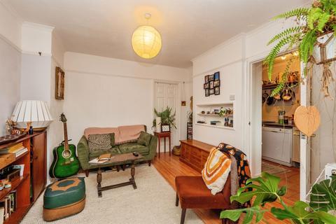 2 bedroom ground floor flat for sale, Ludlow Road, WEYMOUTH