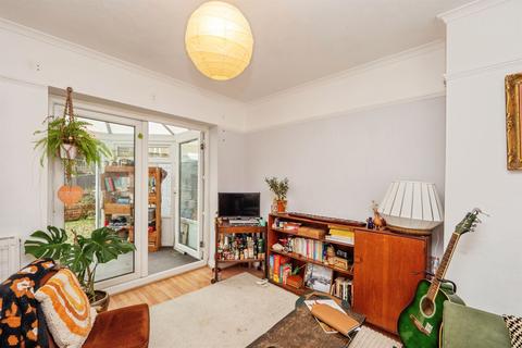 2 bedroom ground floor flat for sale, Ludlow Road, WEYMOUTH