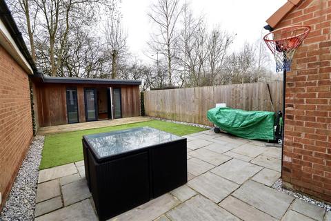 3 bedroom end of terrace house for sale, Kings Court, Market Weighton