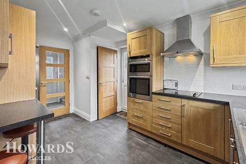 undefined, Pinewood Gardens, North Cove, Beccles