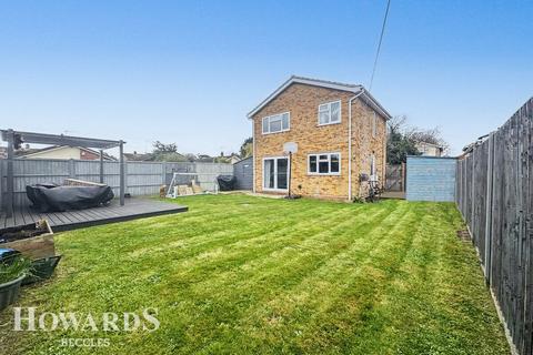 undefined, Pinewood Gardens, North Cove, Beccles