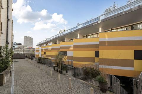 2 bedroom flat for sale, Mears Close, Whitechapel, London, E1