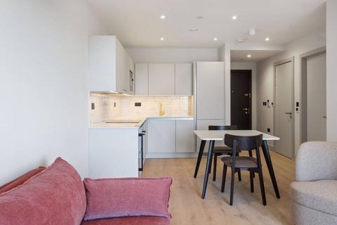 2 bedroom flat to rent, The Draper, Colindale, London, NW9