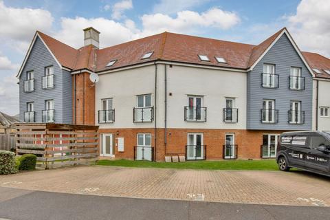 Brooks Drive, West Malling, Kent, ME19 5GS