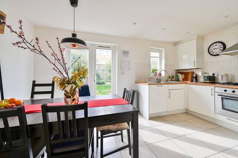 3 bedroom house for sale, Burcher Gale Grove, Peckham, London, SE15