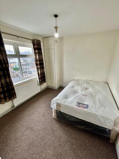 1 bedroom in a house share to rent, Fairgreen Road, Thornton Heath CR7