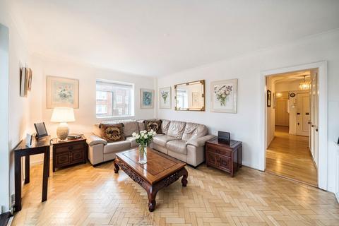 Wellington Road, London NW8
