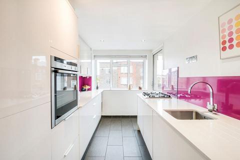 2 bedroom flat for sale, Wellington Road, London NW8