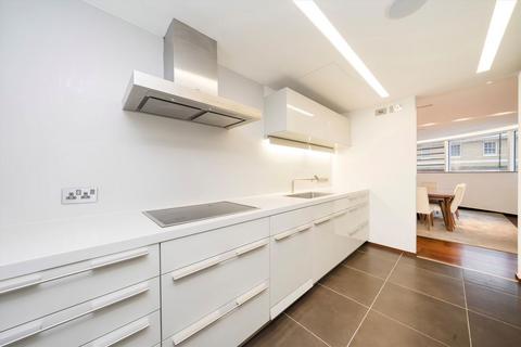 4 bedroom flat for sale, Park Road, London NW8