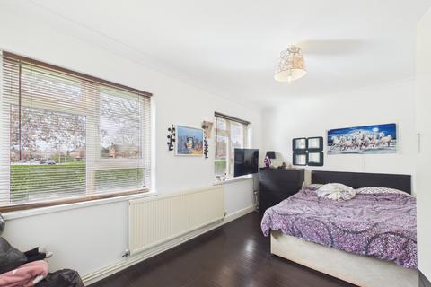 undefined, Renfrew Road, Hounslow, TW4