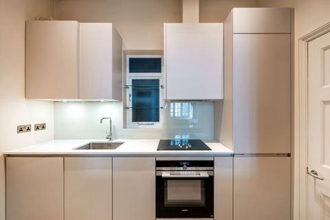 2 bedroom flat for sale, Green Street, London W1K