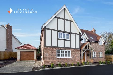 Tamarisk Close, Kirby le Soken, CO13 0GG