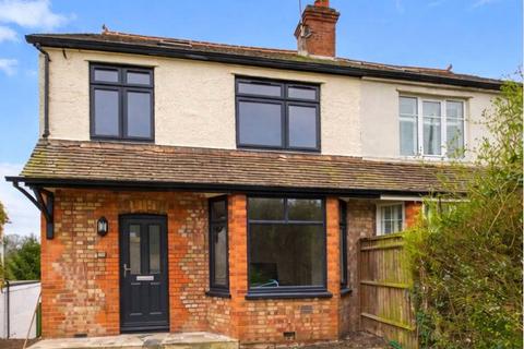 3 bedroom semi-detached house to rent, Henley Road, Caversham, Reading, Berkshire, RG4