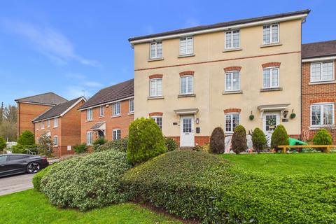 Maple Rise, Whiteley, PO15 7GT