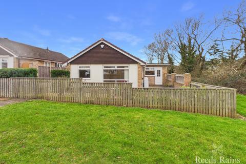 3 bedroom bungalow to rent, Aireborough Close, Durham TS19