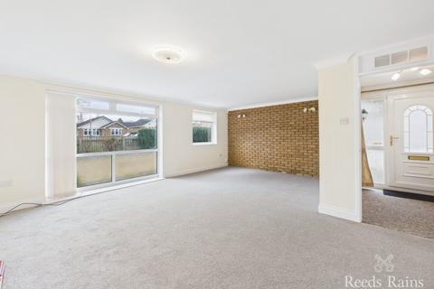 3 bedroom bungalow to rent, Aireborough Close, Durham TS19