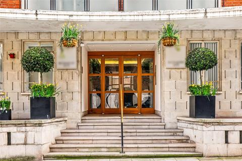 undefined, Buckingham Gate, London, SW1E