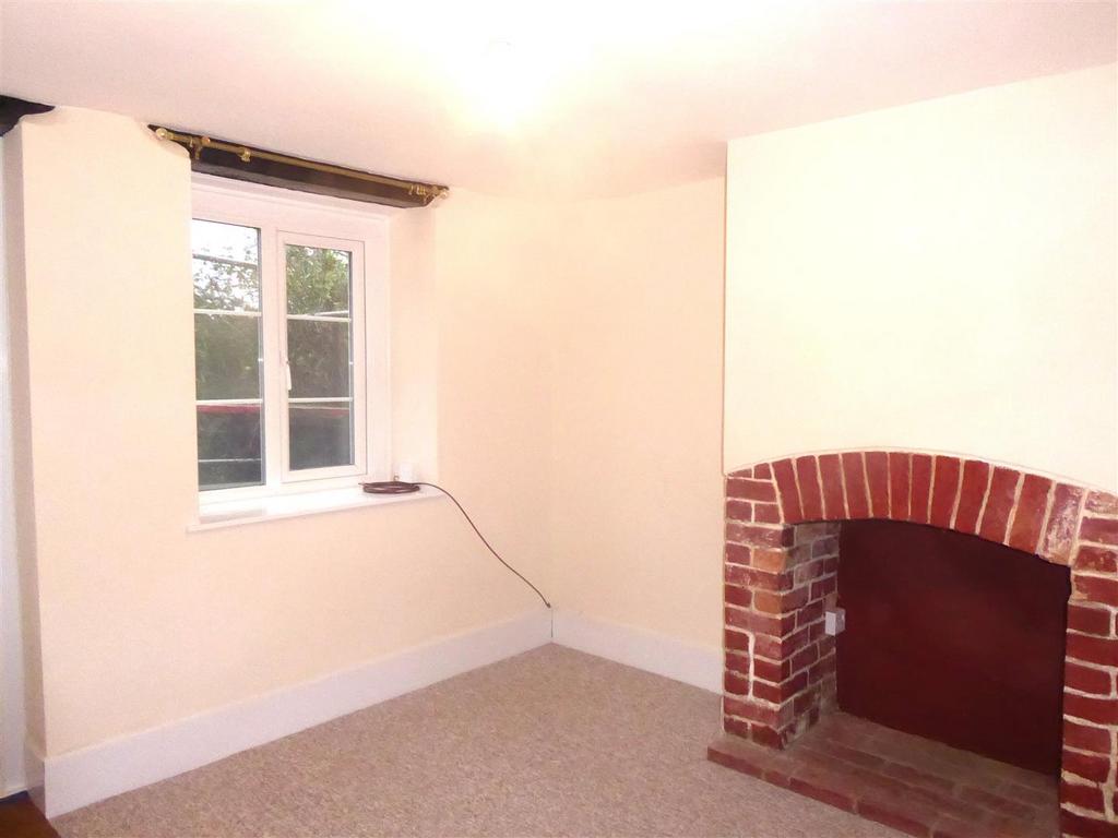 Lounge 2.JPG